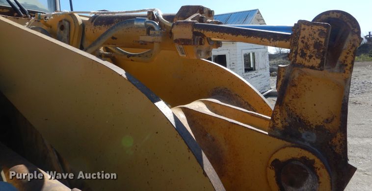 image for item DF3067 1993 Caterpillar 960F  wheel loader