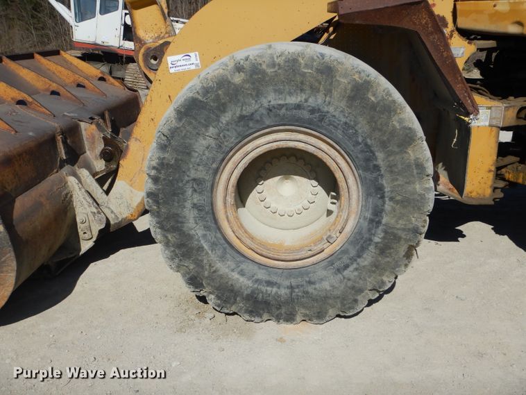 image for item DF3067 1993 Caterpillar 960F  wheel loader