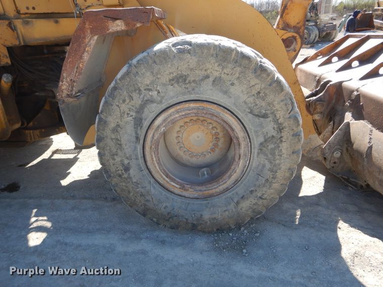 image for item DF3067 1993 Caterpillar 960F  wheel loader