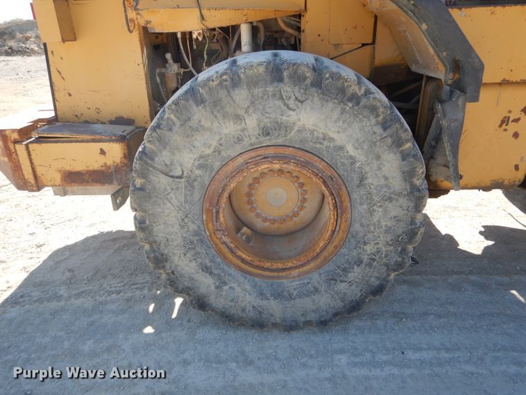 image for item DF3067 1993 Caterpillar 960F  wheel loader