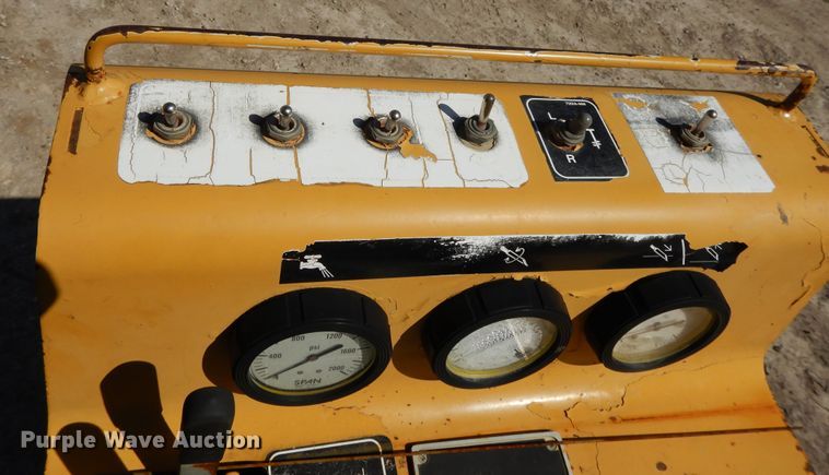 image for item DF6008 2000 Vermeer D24X40A  directional boring unit