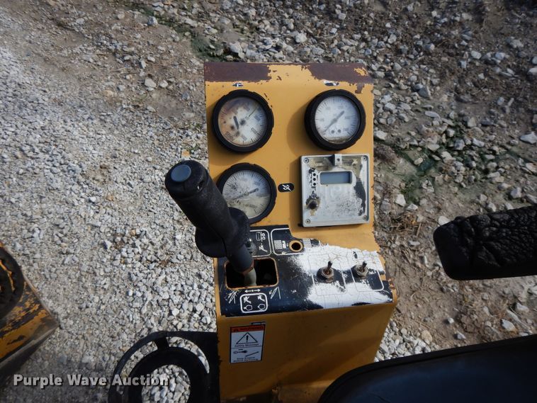 image for item DF6010 2000 Vermeer D16X20A  directional boring unit