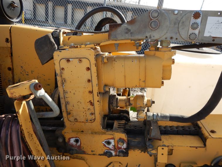 image for item DF6010 2000 Vermeer D16X20A  directional boring unit