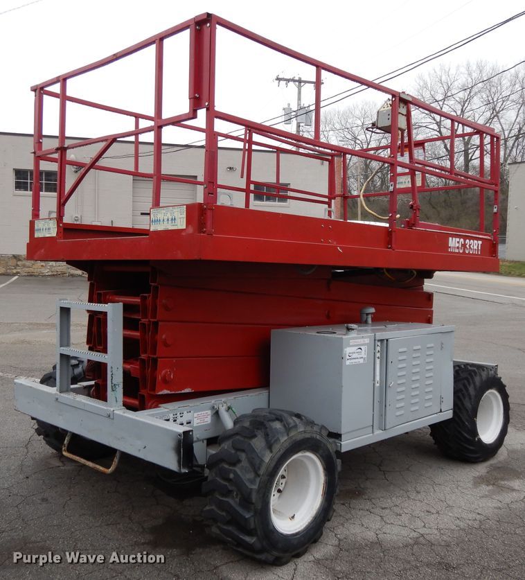 image for item DF6013 1996 Mec 33RT  scissor lift