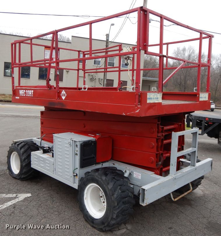 image for item DF6013 1996 Mec 33RT  scissor lift