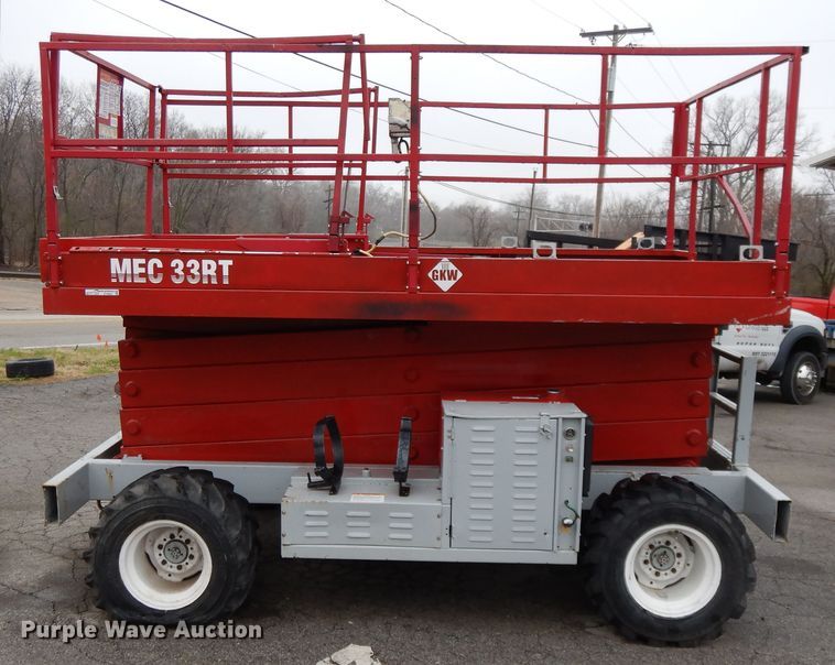 image for item DF6013 1996 Mec 33RT  scissor lift