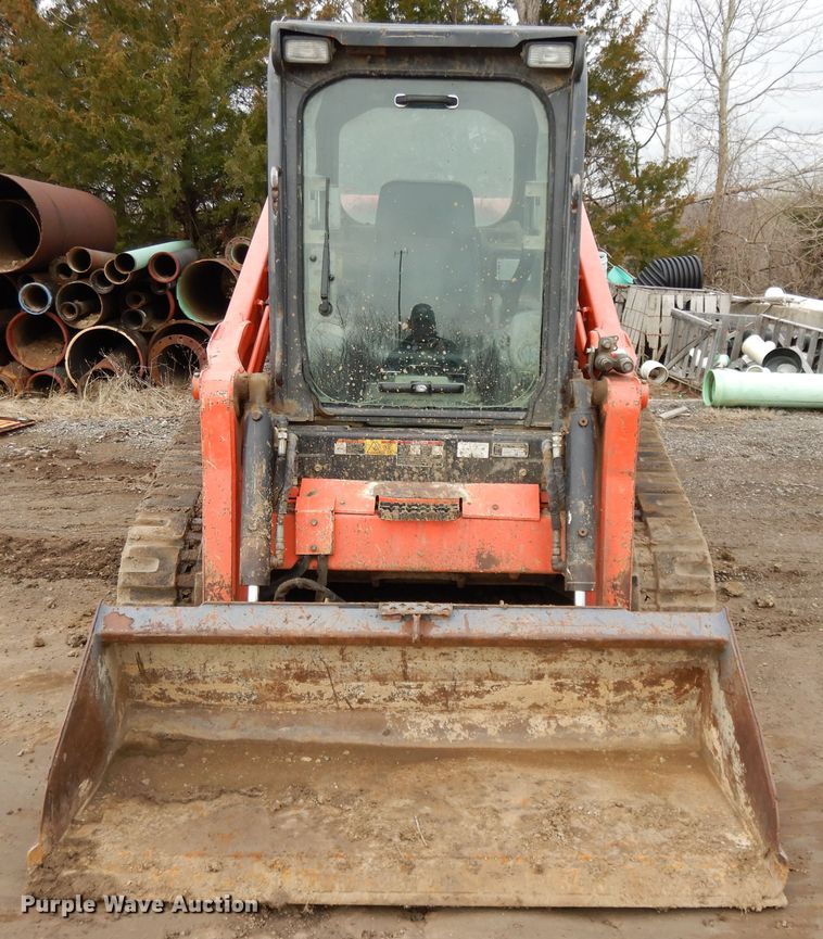 image for item DF6026 Kubota SVL90-2  tracked skid steer loader