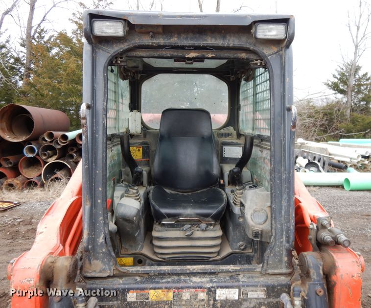 image for item DF6026 Kubota SVL90-2  tracked skid steer loader