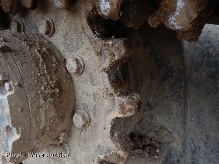 image for item DF6026 Kubota SVL90-2  tracked skid steer loader