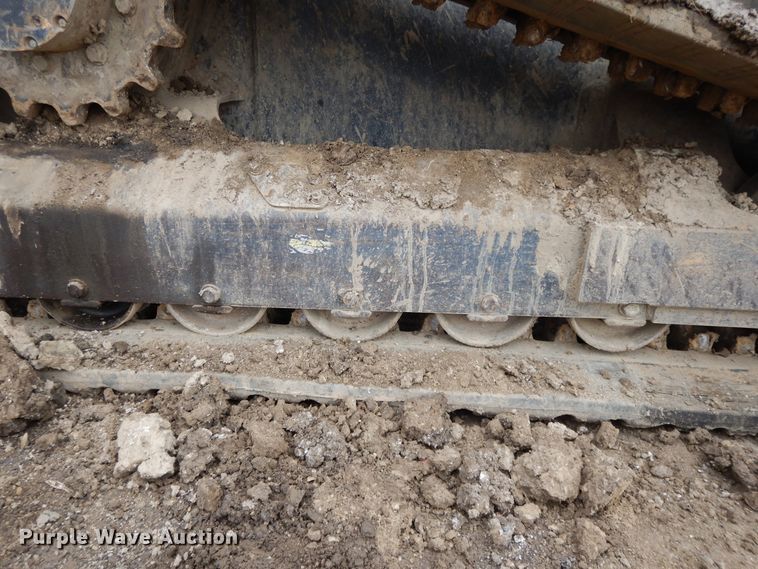 image for item DF6026 Kubota SVL90-2  tracked skid steer loader