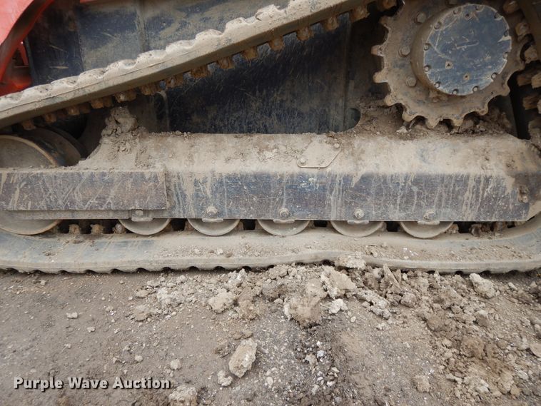 image for item DF6026 Kubota SVL90-2  tracked skid steer loader