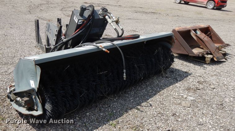 image for item DF6048 (2) Skid steer attachments