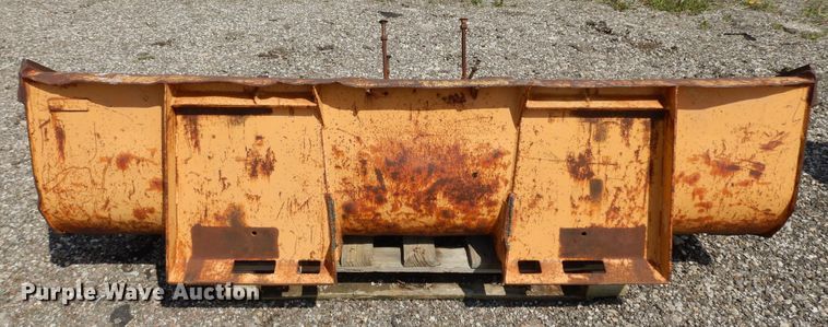 image for item DF6048 (2) Skid steer attachments