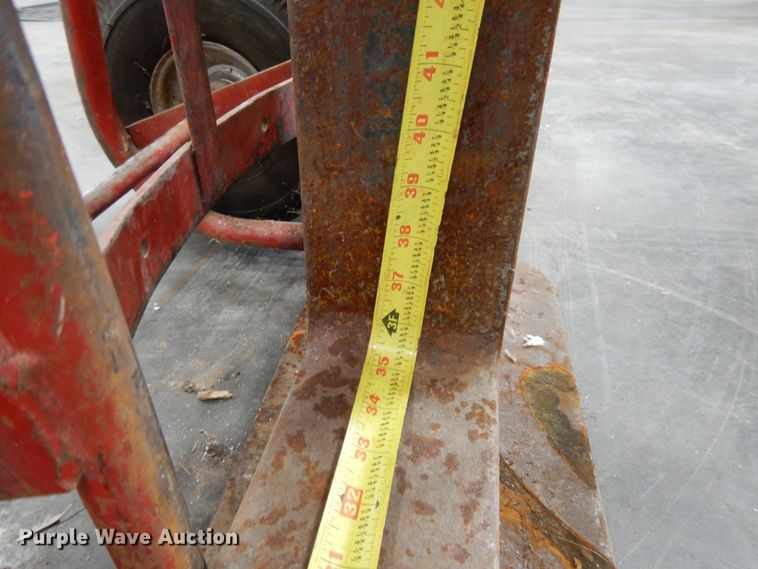 image for item DF6048 (2) Skid steer attachments