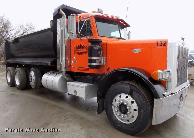 image for item DG2547 1999 Peterbilt 379 dump truck