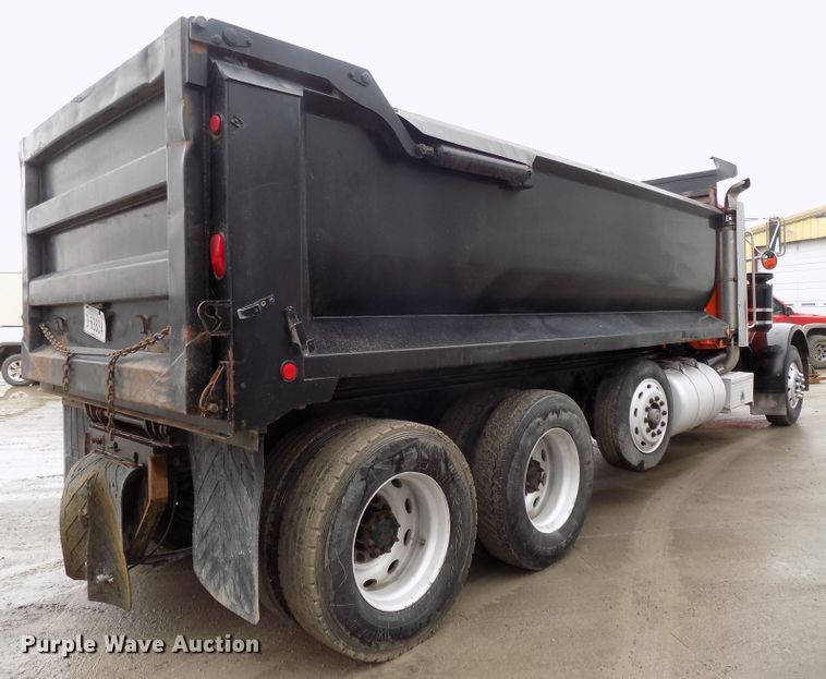 image for item DG2547 1999 Peterbilt 379 dump truck