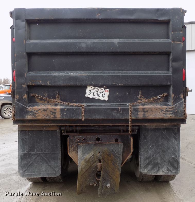 image for item DG2547 1999 Peterbilt 379 dump truck