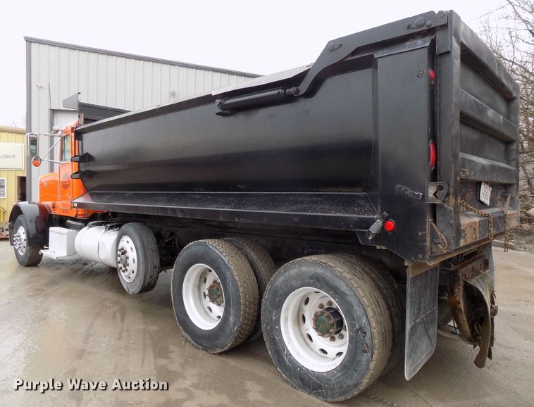 image for item DG2547 1999 Peterbilt 379 dump truck