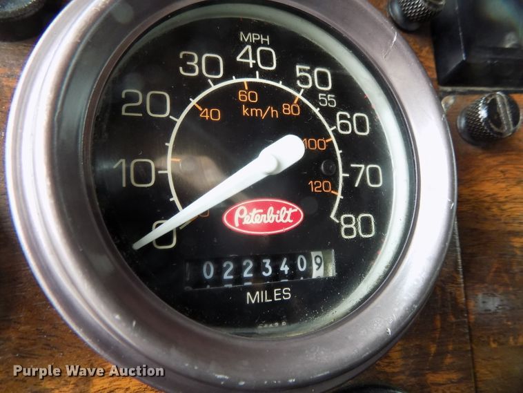 image for item DG2547 1999 Peterbilt 379 dump truck