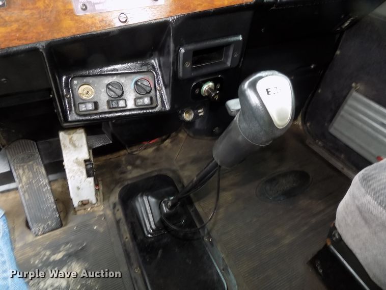 image for item DG2547 1999 Peterbilt 379 dump truck