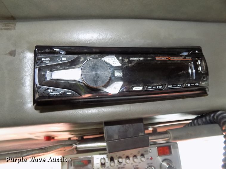 image for item DG2547 1999 Peterbilt 379 dump truck