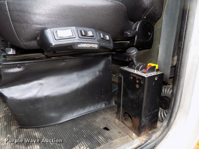 image for item DG2547 1999 Peterbilt 379 dump truck