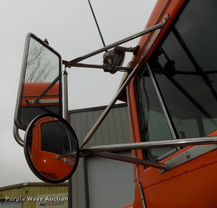 image for item DG2547 1999 Peterbilt 379 dump truck