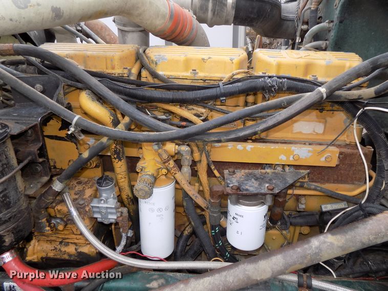 image for item DG2547 1999 Peterbilt 379 dump truck