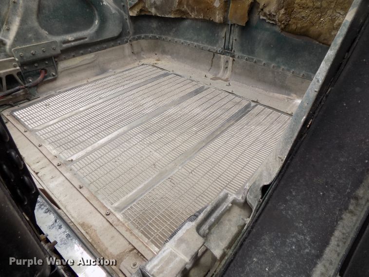 image for item DG2547 1999 Peterbilt 379 dump truck