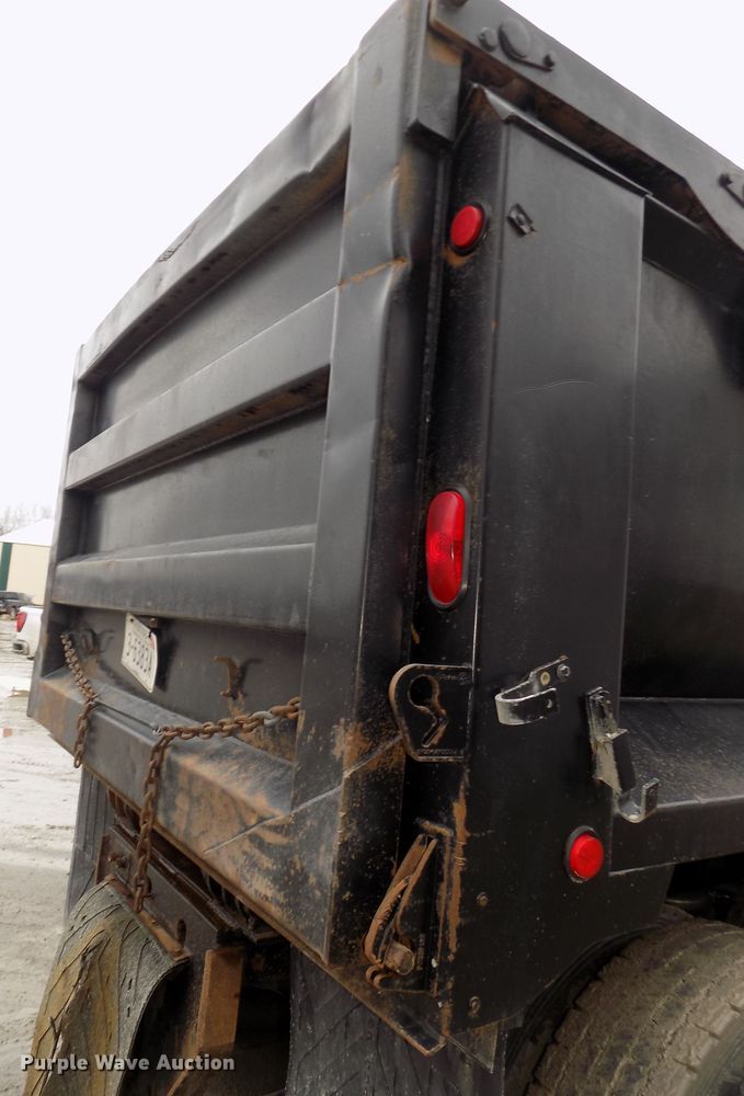 image for item DG2547 1999 Peterbilt 379 dump truck