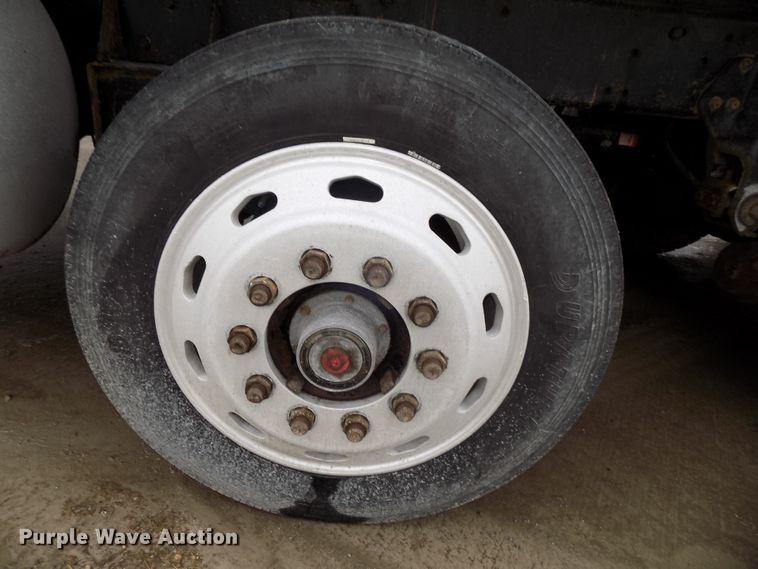 image for item DG2547 1999 Peterbilt 379 dump truck