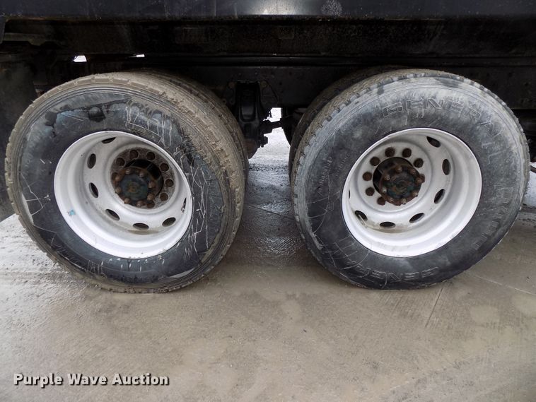 image for item DG2547 1999 Peterbilt 379 dump truck