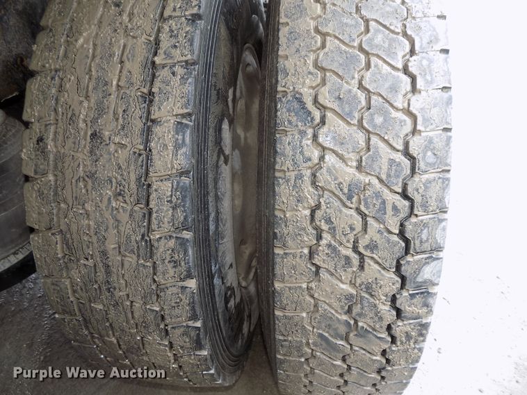 image for item DG2547 1999 Peterbilt 379 dump truck