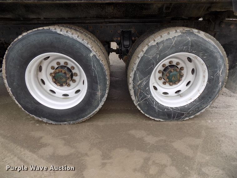 image for item DG2547 1999 Peterbilt 379 dump truck