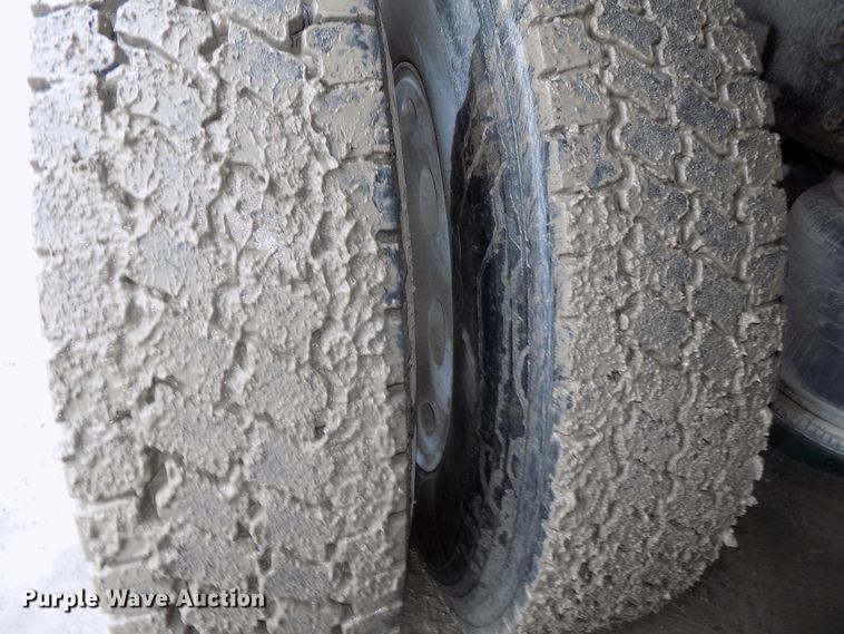 image for item DG2547 1999 Peterbilt 379 dump truck