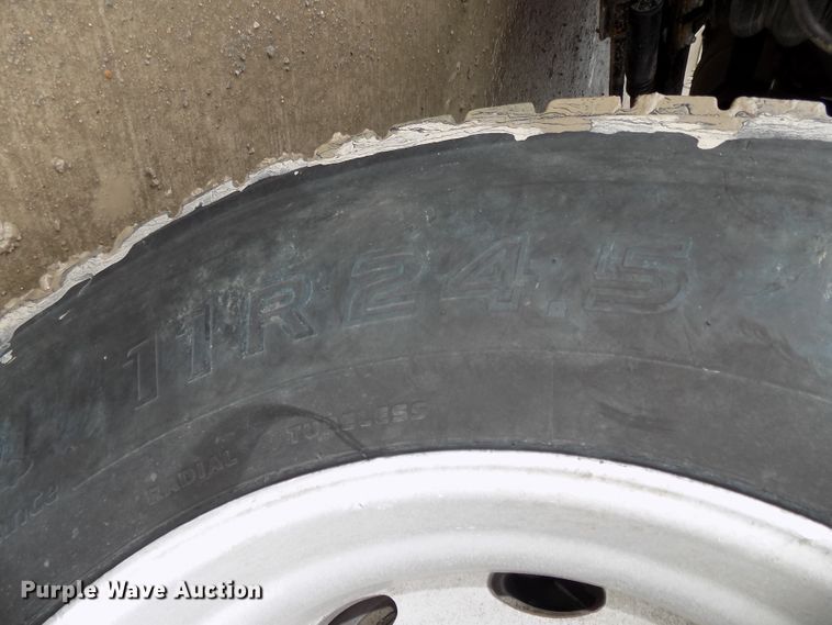 image for item DG2547 1999 Peterbilt 379 dump truck