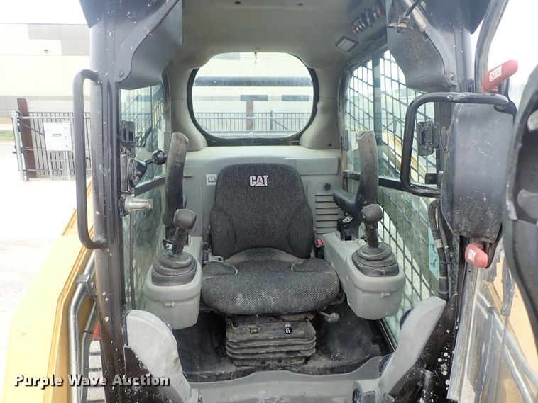 image for item DG3029 2013 Caterpillar 262C Series 2  skid steer loader