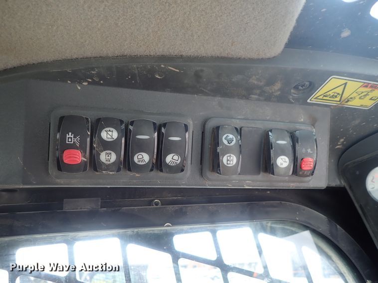 image for item DG3029 2013 Caterpillar 262C Series 2  skid steer loader