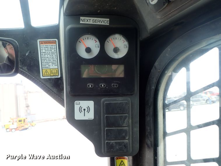 image for item DG3029 2013 Caterpillar 262C Series 2  skid steer loader