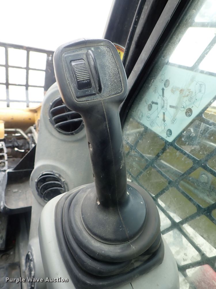 image for item DG3029 2013 Caterpillar 262C Series 2  skid steer loader