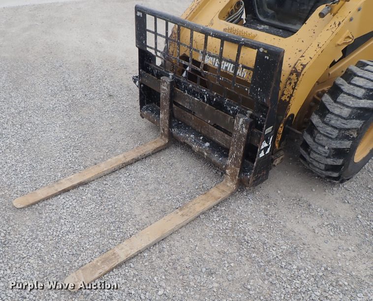 image for item DG3029 2013 Caterpillar 262C Series 2  skid steer loader