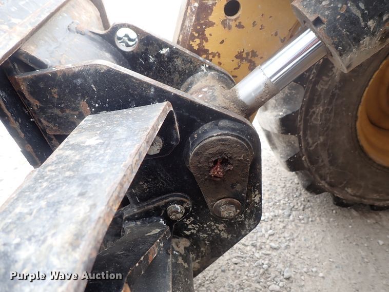 image for item DG3029 2013 Caterpillar 262C Series 2  skid steer loader