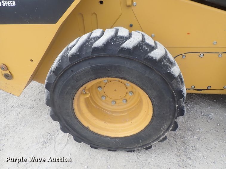 image for item DG3029 2013 Caterpillar 262C Series 2  skid steer loader