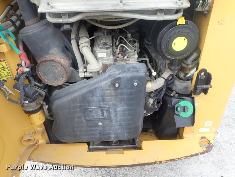 image for item DG3030 2013 Caterpillar 262C Series 2  skid steer loader