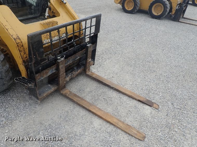 image for item DG3030 2013 Caterpillar 262C Series 2  skid steer loader