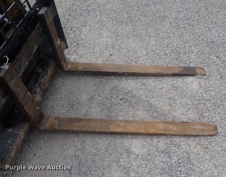 image for item DG3030 2013 Caterpillar 262C Series 2  skid steer loader