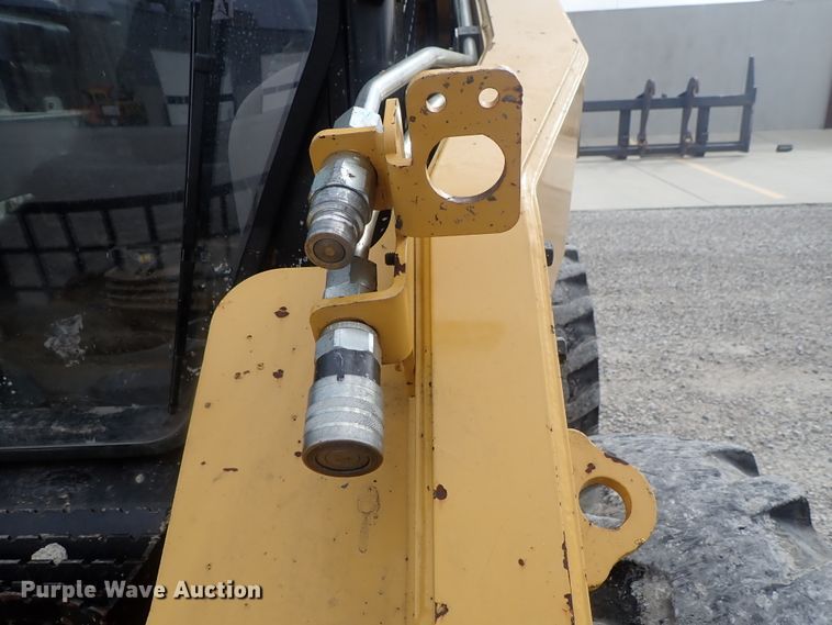 image for item DG3030 2013 Caterpillar 262C Series 2  skid steer loader