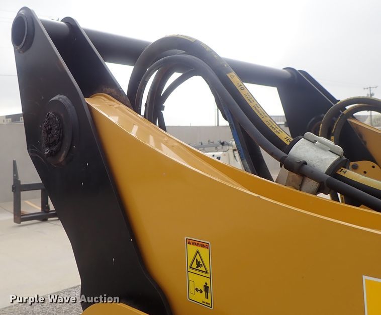 image for item DG3030 2013 Caterpillar 262C Series 2  skid steer loader