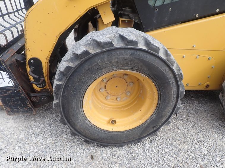 image for item DG3030 2013 Caterpillar 262C Series 2  skid steer loader