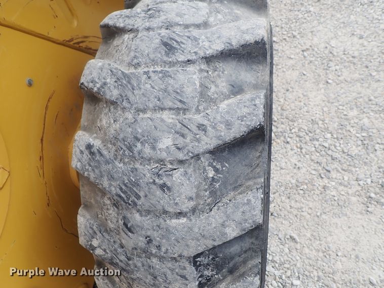 image for item DG3030 2013 Caterpillar 262C Series 2  skid steer loader